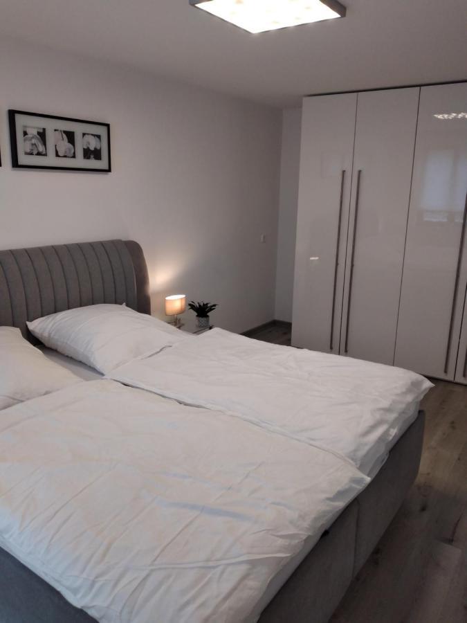 Ferienwohnung Trunk Direkt An Den Weinbergen, Parkplatz, Terrasse Mit Grill Und Lounge Roschbach Kültér fotó